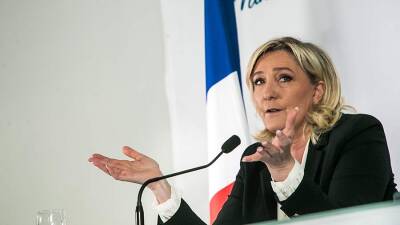 Ле Пен пообещала выход Франции из НАТО в случае ее президентства