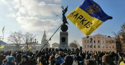 "Восток и запад вместе": в Харькове прошел Марш единства, который ранее запретили (фото)