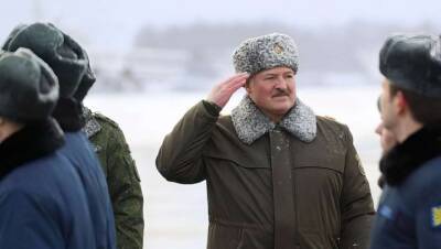 У Лукашенко рассказали белорусам, с какого направления ждать войны