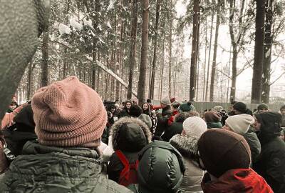 Депутат МГД Митрохин нашел в Троицке площадки, где можно построить несколько школ, не вырубая лес