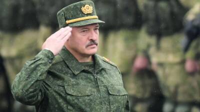 Обезумевший Лукашенко пригрозил дойти до Ла-Манша и дал прогноз по войне с Украиной
