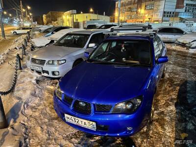 В Новосибирске основателю «АСТ-54» Полищуку разбили лобовое стекло в машине