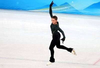 Фигуристка Валиева вывела сборную России в лидеры командного турнира на Олимпиаде