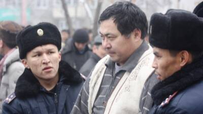 Казахский оппозиционер спустя 6 лет вернулся в страну - и был задержан