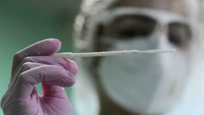В России за сутки выявили 180 071 случай коронавируса