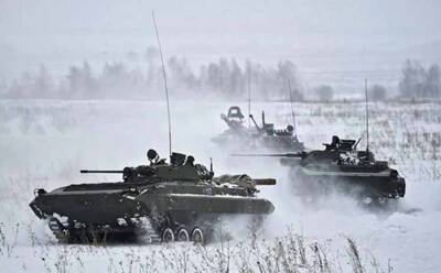 Западные СМИ пишут о стягивании российских военных к границам Украины для «вторжения»