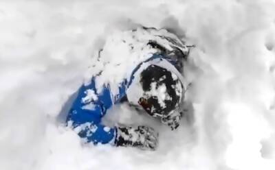 Спасение сноубордиста из-под лавины в Сочи сняли на видео