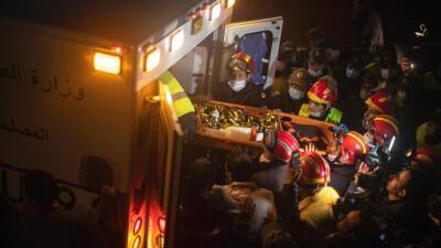 Спасательная операция закончилась трагедией: умер мальчик, провалившийся в 32-метровй колодец