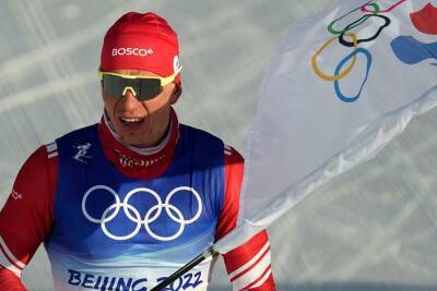 Большунов резко ответил на вопрос иностранного журналиста о допинге