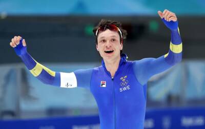 Шведский конькобежец выиграл золото, установив олимпийский рекорд