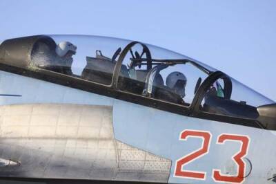Портал Avia.pro: российский истребитель Су-30СМ перехватил американский F-15 в небе над Сирией