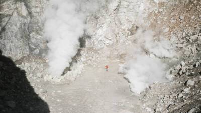 На курильском острове Парамушир проснулся вулкан Эбеко
