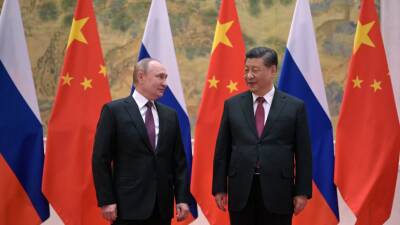 Глава протокола президента России объяснил отсутствие рукопожатия Путина и Си Цзиньпина