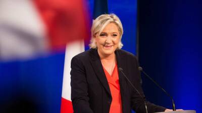 Кандидат в президенты Франции заявила, что в случае своего избрания страна выйдет из НАТО