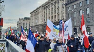 В Киеве состоялся Международный марш единства в поддержку Украины