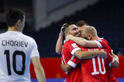 Россия выигрывает у Португалии после первого тайма финала ЧЕ по мини-футболу
