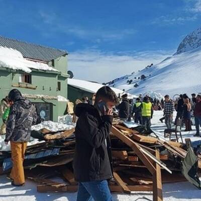 В турецкой Анталье рухнул навес в горнолыжном центре