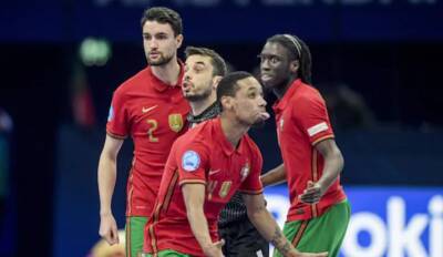 Португалия взяла верх над Россией в финале футзального Евро-2022