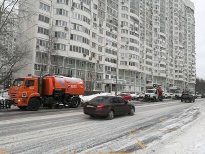 В Москве около нуля, мокрый снег и гололедица