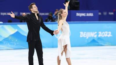 Синицина и Кацалапов стали вторыми в произвольном танце командного турнира на ОИ-2022