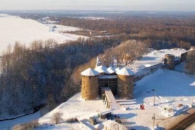 Дрозденко поделился фотографиями зимней крепости Копорье