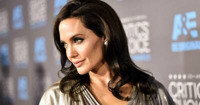 Анджелина Джоли внезапно изменила черному цвету: новый модный выход звезды