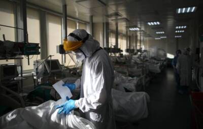 В России за сутки выявлено почти 172 тысячи заразившихся коронавирусом