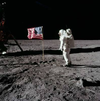 Sohu: Погода на Луне поможет США скрыть правду о миссии «Аполлон-11»