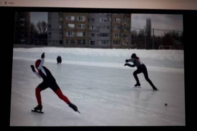 В Саратовской области 200 человек приняли участие в соревнованиях конькобежцев