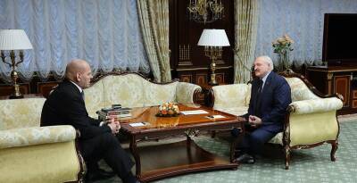 Александр Лукашенко встретился с известным спортсменом и российским политиком Александром Карелиным