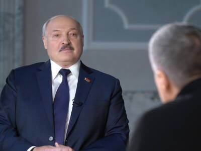 "Отрежем всякие поставки". Лукашенко напомнил об энергозависимости Украины