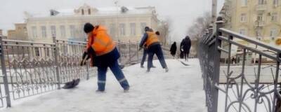В Астрахани более 370 человек задействованы в уборке улиц от снега
