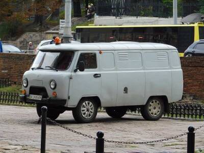 Дизайнеры показали футуристический концепт авто УАЗ-452 «Буханка»