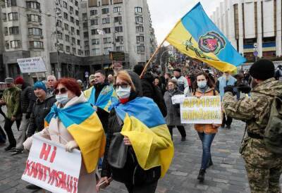 Слуцкий заявил, что США продолжают нагнетать истерию вокруг Украины