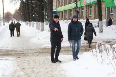 Ясинский поручил усилить работу по расчистке пешеходных зон в Рязани