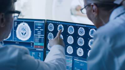 Андрей Кондрахин - «Может привести к психическим расстройствам»: как коронавирус влияет на мозг? - mir24.tv