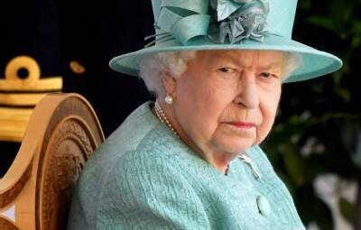 В Лондоне прозвучали залпы оружейных салютов в честь королевы Елизаветы II