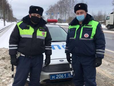 В канун Нового года смоленские полицейские спасли попавшую в беду москвичку