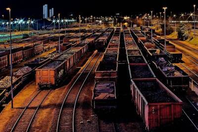 На тульской железной дороге в январе погрузили 163 тысячи тонн химикатов и соды