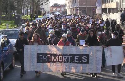 Жители Франции провели пикет, чтобы привлечь внимание властей к проблеме беженцев
