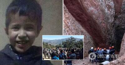 В Марокко сотни людей пришли попрощаться с мальчиком, погибшим в колодце