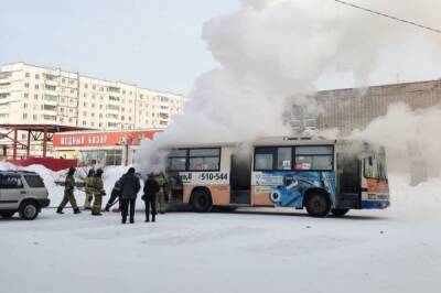 Прокуратура Комсомольска проводит проверку из-за пожара в автобусе
