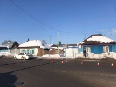 В Новосибирске водитель Kia Rio сбил на пешеходном переходе мать с ребёнком