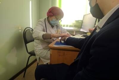 В Пензенской области почти 600 подростков вакцинировались от COVID-19