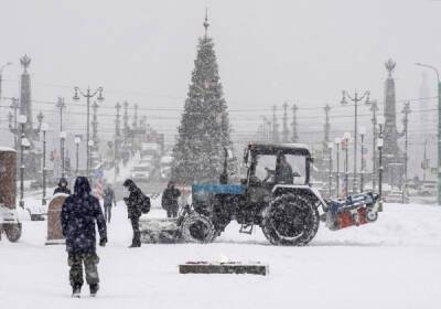 Начались обыски в коммунальных предприятиях Санкт-Петербурга из-за плохой уборки снега