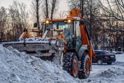 В жилкомсервисах Петербурга проходят обыски из-за некачественной уборки снега