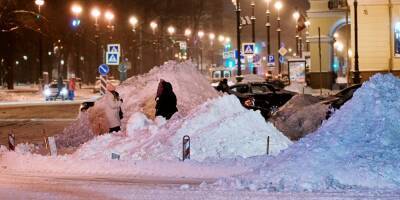 В Петербурге начались массовые обыски из-за снега