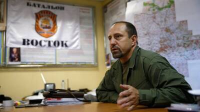 Командир сепаратистов в Донецке призвал Россию направить войска
