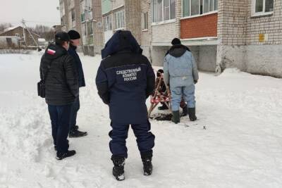В Тверской области СК возбудил уголовное дело после падения ребенка в канализационный люк