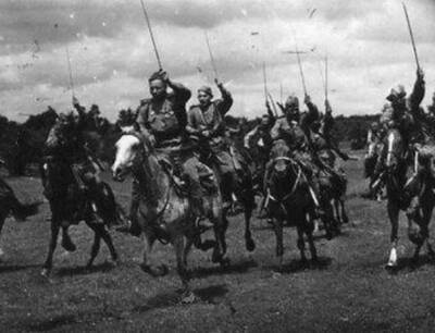 Последняя в истории сабельная атака: как советские кавалеристы уничтожили три румынских полка - Русская семерка
